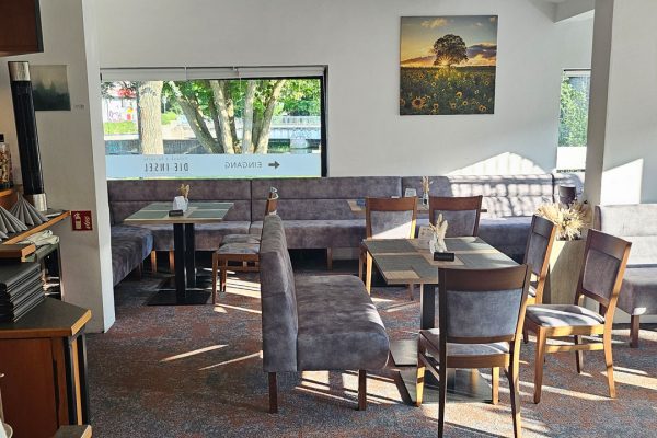 Slider_Restaurant_2025_2